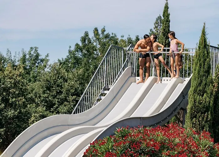 Sunelia Les Pins אתר קמפינג