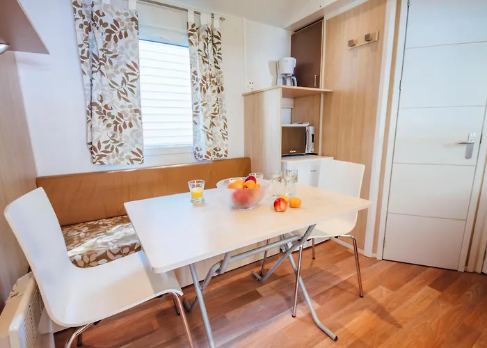 Sunelia Les Pins * ארגלס-סור-מר