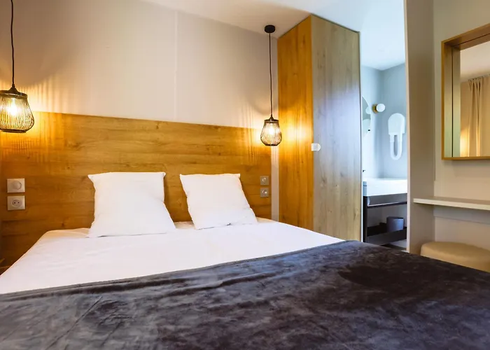 Sunelia Les Pins אתר קמפינג ארגלס-סור-מר